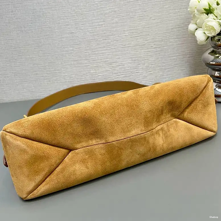 2410YA0091 Prada Bags 0626